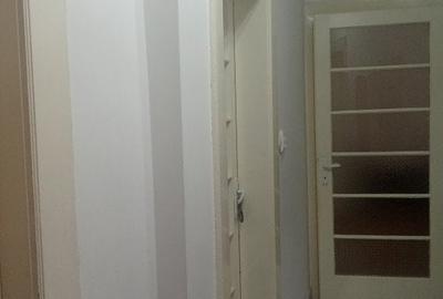 Apartament 3 camere, Centru , Str. Calea Republicii - 7