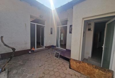 Trocadero - Casa 6 camere constructie caramida, deschidere la doua strazi - 15