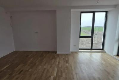 Casă cu 5 camere cu Teren 200 Mp în Vest - 3