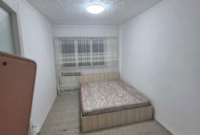 Apartament cu 4 camere decomandat în Micro 5 - 2