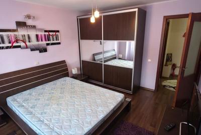 Apartament cu 3 camere decomandat în Orizont - 2