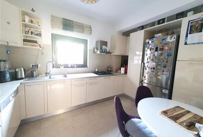 Casă individuală cu 5 camere cu Canalizare în Bucureștii Noi - 11