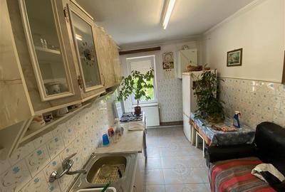 Apartament cu 3 camere de vanzare in Tudor Apartament cu 3 camere de vanzare in Tudor - 2