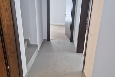 Casă individuală cu 4 camere cu Canalizare în Cristian - 21