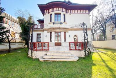 Casă individuală cu 11 camere cu Canalizare în Capitale - 3
