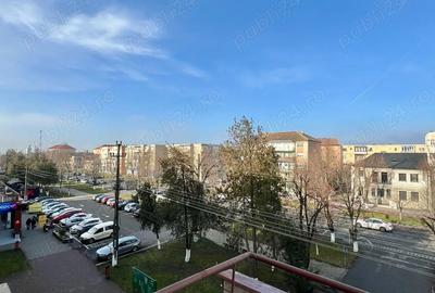 Apartament de vanzare (deasupra mag. Curtici) 2 camere Chisineu-Cris - 8