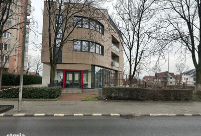 Spațiu comercial, de 851 mp, în Traian - 2