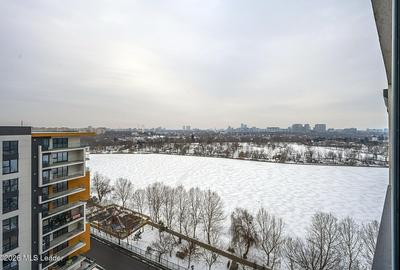 Apartament cu 4 camere semidecomandat în Colentina - 18