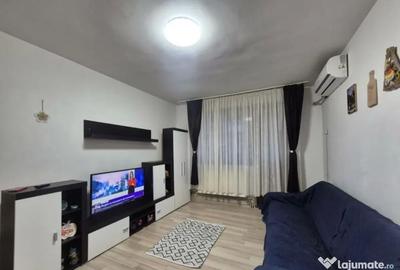 Apartament cu 3 camere semidecomandat în Central - 1