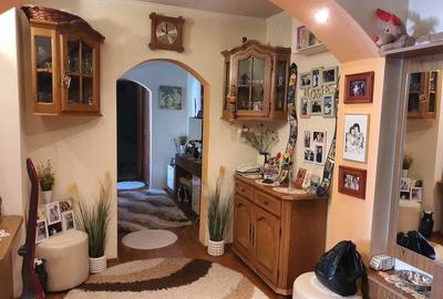 Apartament cu 3 camere decomandat în Ostroveni - 3