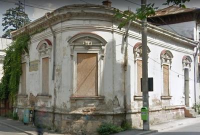 Vanzare casa + teren | Unirii - Cartier Evreiesc | teren 566 mp | necesita renov - 2