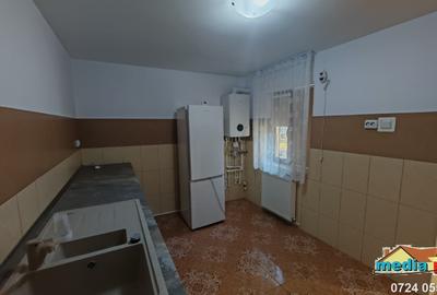 Casă individuală cu 5 camere cu Teren 686 Mp în Piața Centrală - 8