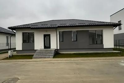 Casă cu 4 camere cu Teren 300 Mp în Tunari - 6