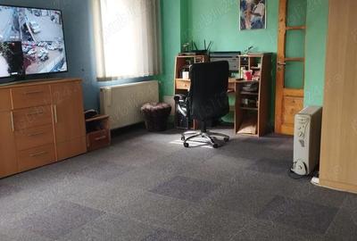 Casă cu 4 camere cu Teren 225 Mp în Splaiul Unirii - 9