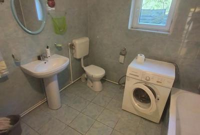 Casă cu 6 camere în Buturugeni - 1