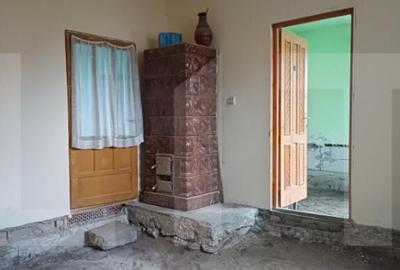 Casa dubla in comuna Hatuica, chiar in vecinatatea ba - 9