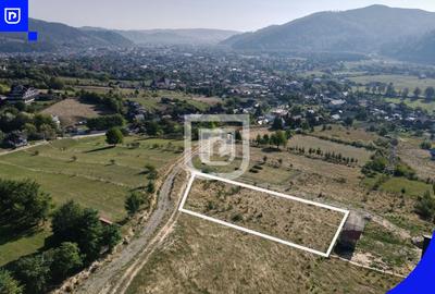 Teren Construcții extravilan de 1587 mp, în Central - 2