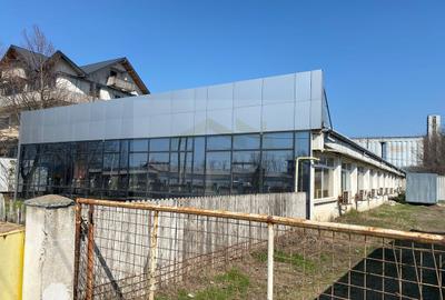 Spațiu comercial, de 3,300 mp, în Central - 3