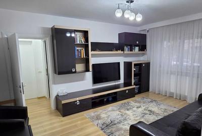 Apartament cu 4 camere semidecomandat, mobilat în Politehnica - 1