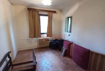 Apartament cu 3 camere semidecomandat în Central - 5
