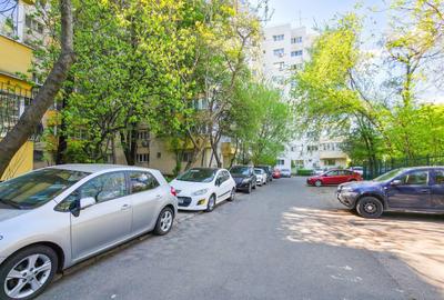 Apartament cu 4 camere decomandat în Tei - 19