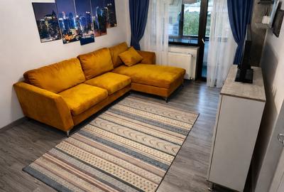 Apartament cu 2 camere decomandat, mobilat în Universitate