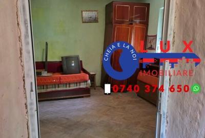 ID 6690 Casa de vanzare in Zona Pia?a Noua - 3