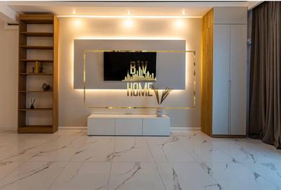 FARA TVA ! Prima linie la promenada, apartament de designer