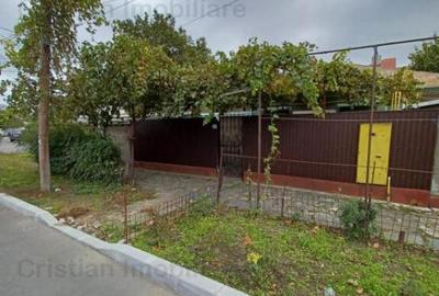 Casa din caramida, teren 180 mp, deschidere dubla, zona Piat - 13