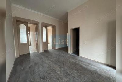 Apartament cu 3 camere semidecomandat în Central - 8