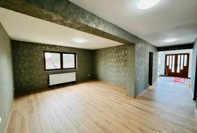 Casă cu 5 camere cu Teren 450 Mp în Central - 18