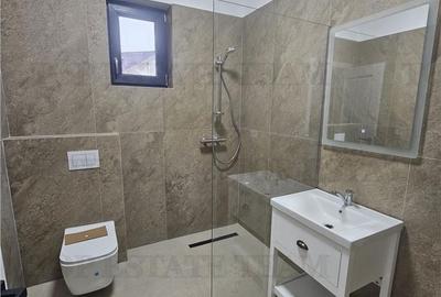 Casă cu 4 camere cu Canalizare în Drumul Taberei - 8