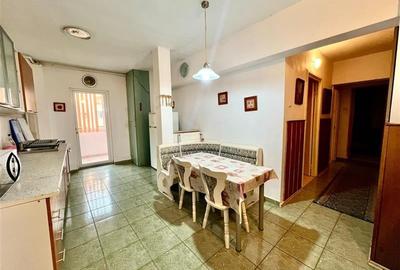 TUR 3D! Apartament familial, inconjurat de verdeata, etaj2, Racadau, Brasov - 2