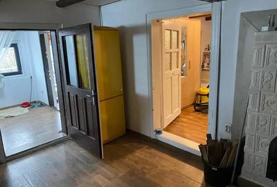 Casă cu 4 camere cu Teren 700 Mp în Central - 3