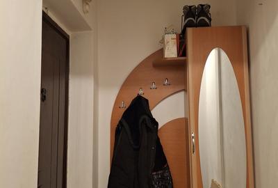 Apartament cu 2 camere semidecomandat în Drumul Găzarului