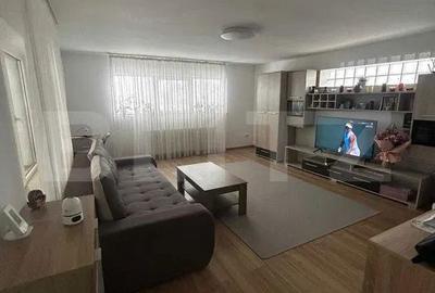 Casă cu 4 camere cu Teren 4472 Mp în Central - 1