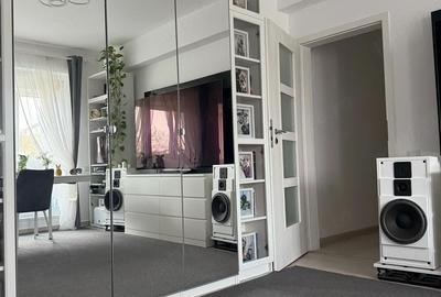 Apartament cu 2 camere decomandat în Olteniței - 4