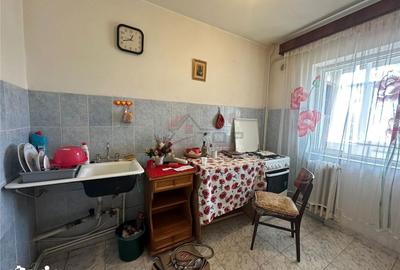 Garsonieră în Baza 3 - 8
