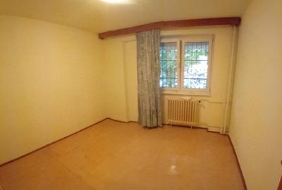 Apartament cu 4 camere decomandat în Tineretului - 2