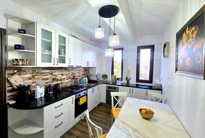 Apartament cu 3 camere semidecomandat, mobilat în Gruia - 13