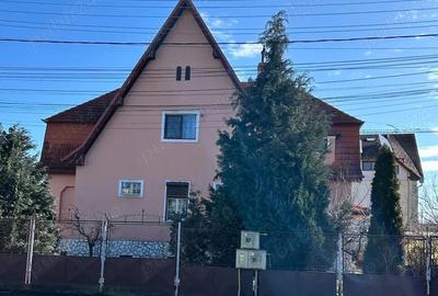 Casă cu 4 camere în Sub Arini - 1