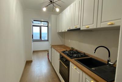 Apartament cu 3 camere decomandat în Central - 1