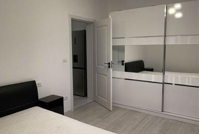 Apartament cu 3 camere decomandat în Girocului - 3
