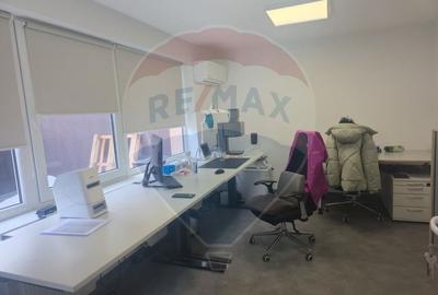 Spatiu servicii, 120mp, parcari, la strada, comision 0 - 5