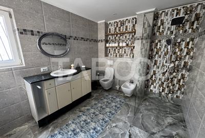 Casă individuală cu 8 camere cu Canalizare în Rășinari - 10
