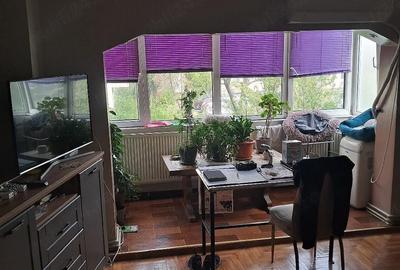 Apartament cu 3 camere decomandat în Central - 1