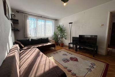 Apartament cu 3 camere semidecomandat, mobilat în 1 Decembrie 1918 - 2