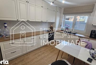 Casă cu 4 camere cu Teren 250 Mp în Central - 16