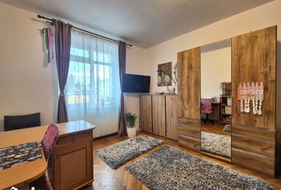 Casă cu 4 camere cu Canalizare în Central - 10