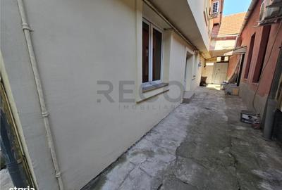 Apartament cu 4 camere în Central - 2